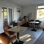호텔 Duinhotel Texel 2*