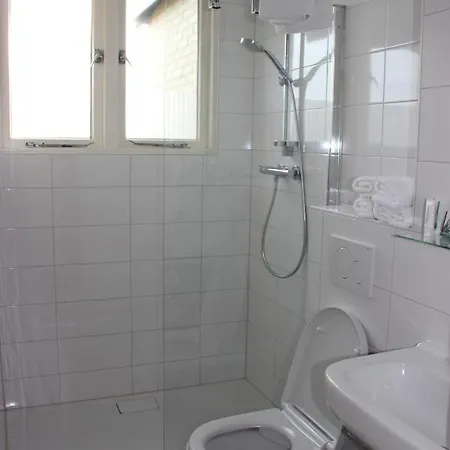 Отель Duinhotel Texel 2*