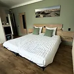 Hotel Duinhotel Texel 2*