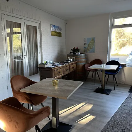 酒店 Duinhotel Texel 2*